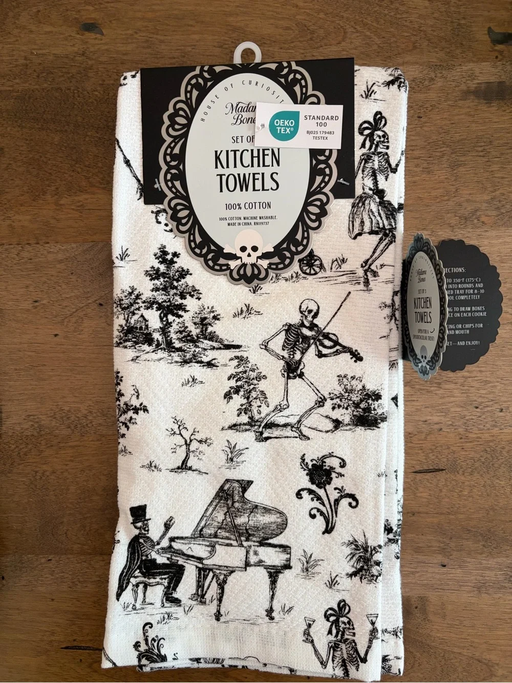 Madame Bones Halloween Towels Skeleton Party Dancing Drinking NWT
